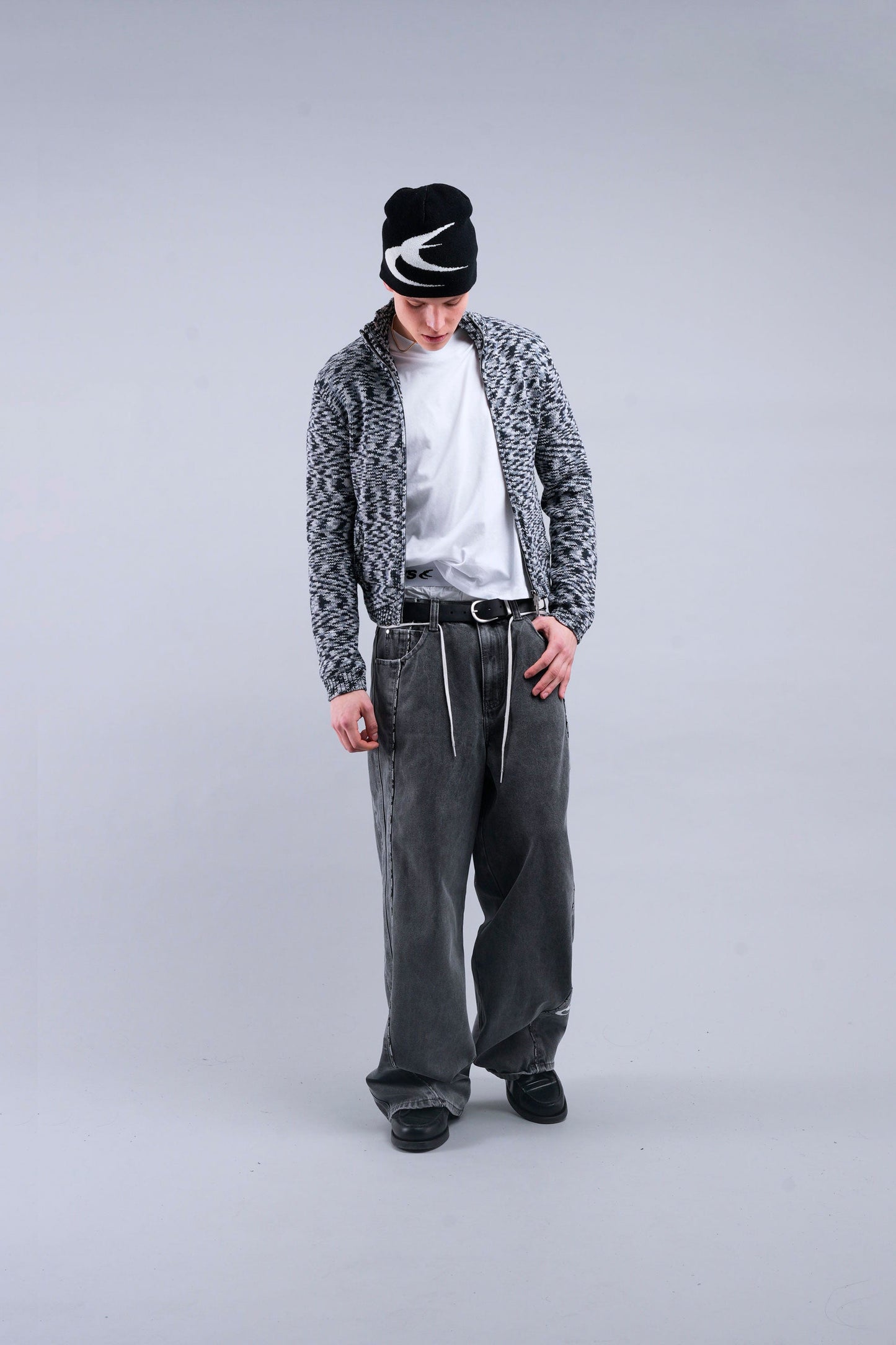 Tropic Grey Knit Zipper