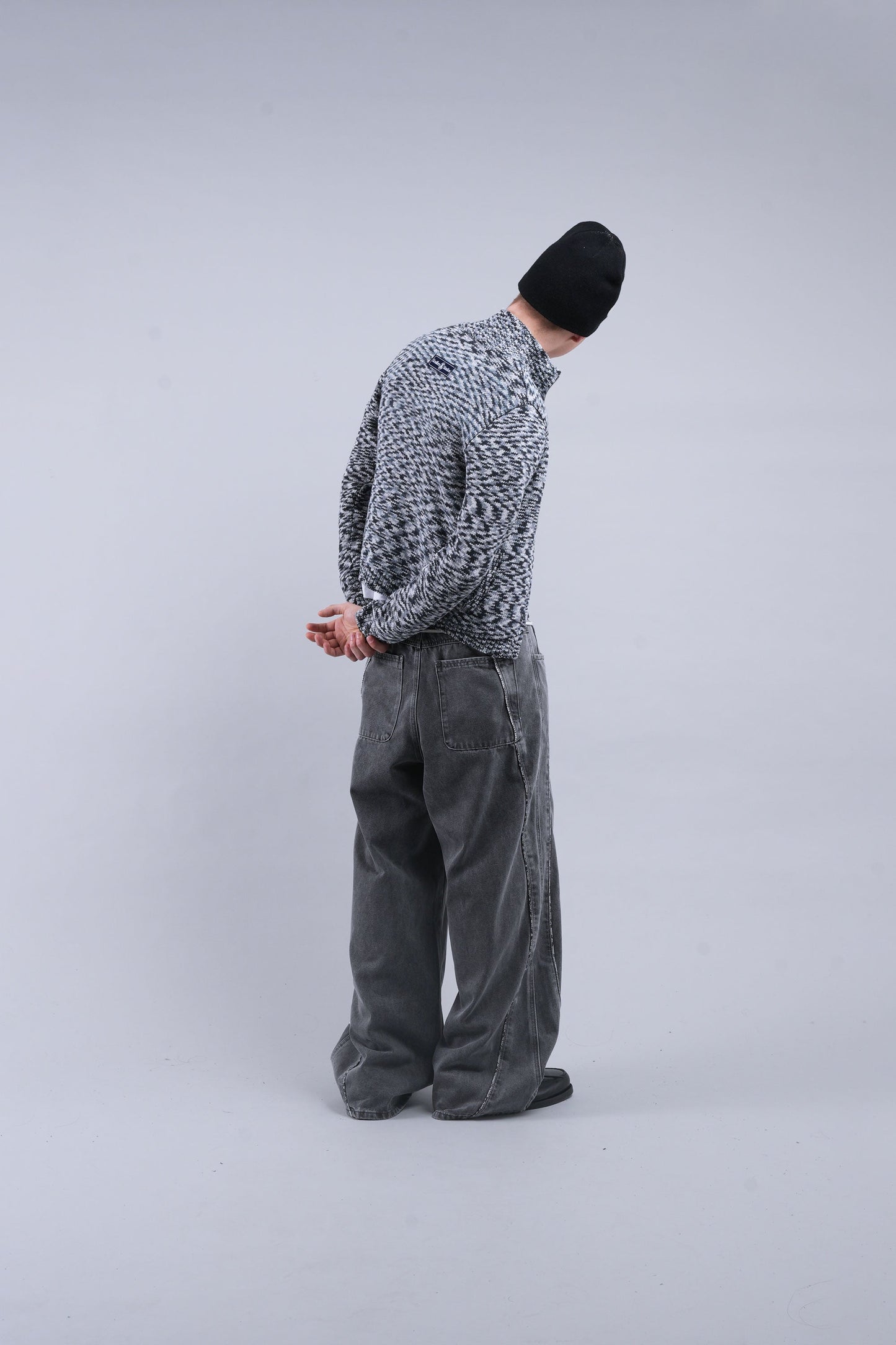 Tropic Grey Knit Zipper